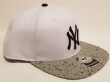 New York Yankees 47 Brand Speckle 47 Captain Snapback 2 Tone White Gray - MamySports
