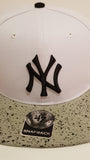 New York Yankees 47 Brand Speckle 47 Captain Snapback 2 Tone White Gray - MamySports